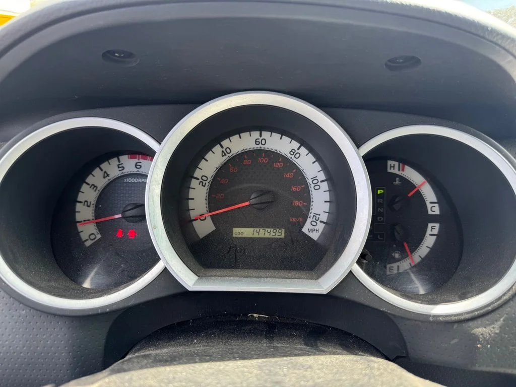 Used 2015 Barcelona Red Metallic Toyota Base image 18