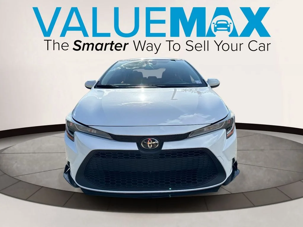 Used 2021 White Toyota LE image 8