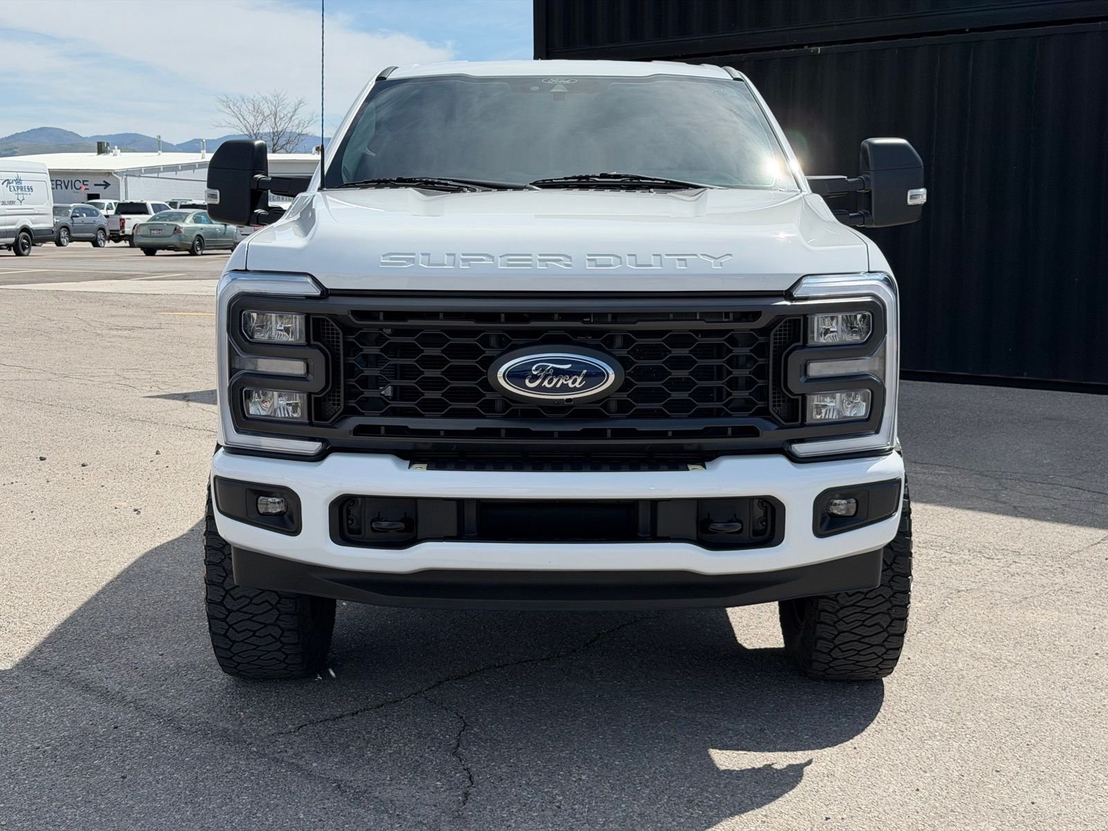 View vehicle photo 2