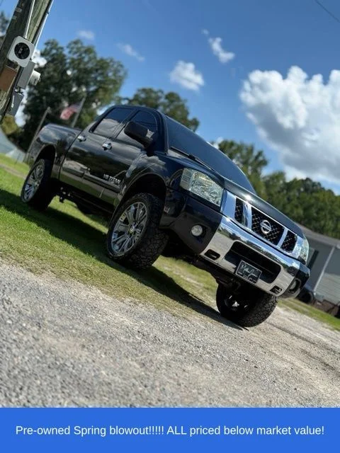 Used 2012 Black Nissan SV image 3