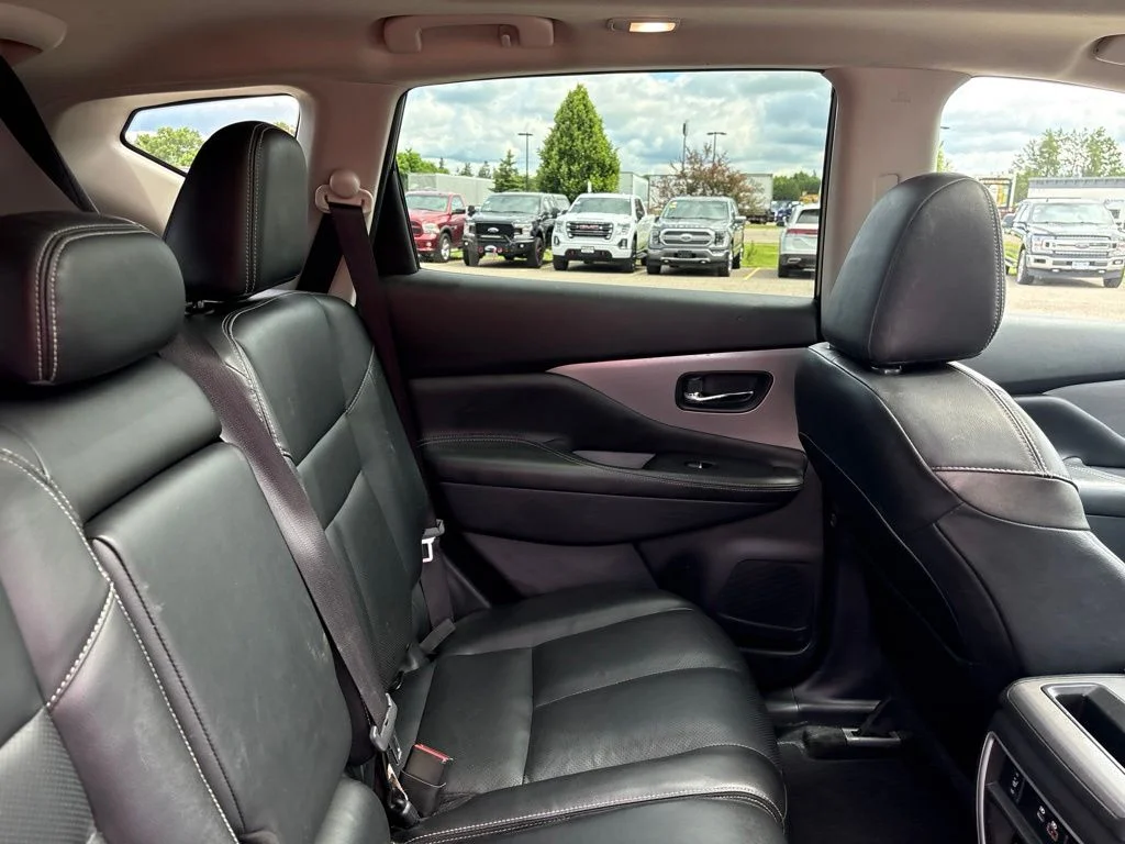 Used 2020 Cayenne Red Metallic Nissan SL image 30