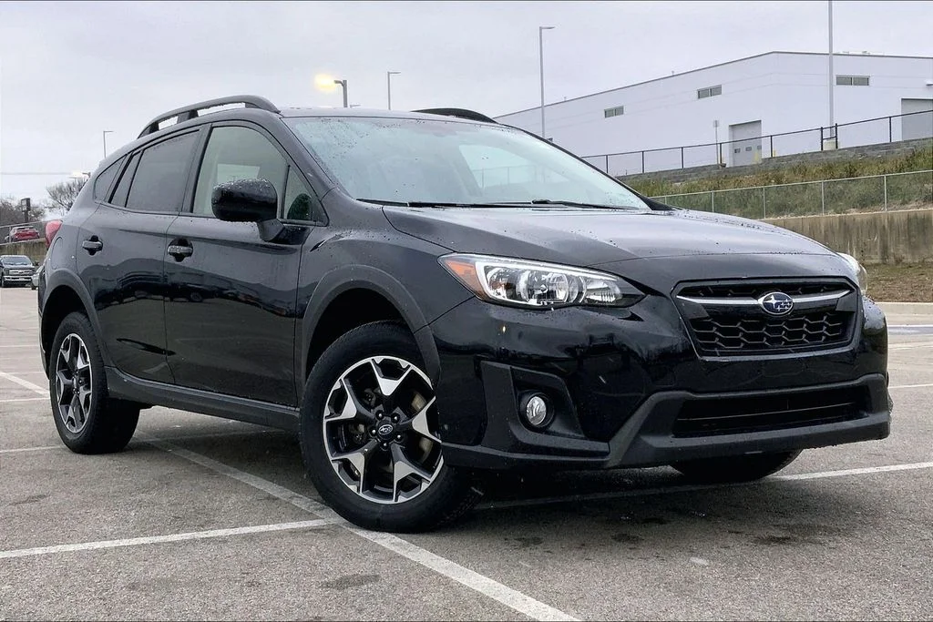 Used 2020 Black Subaru Premium image 33