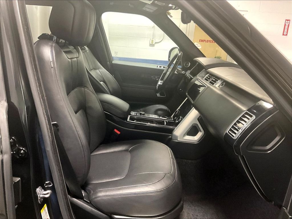 Used 2021 Black Land Rover Westminster image 11