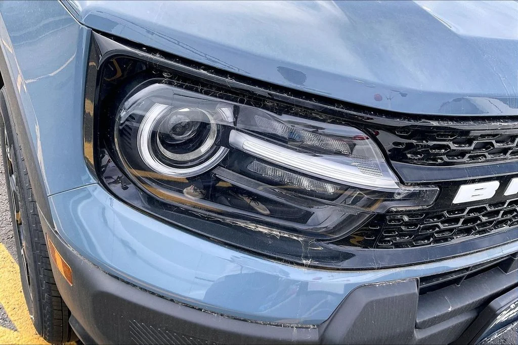 New 2025 Azure Gray Metallic Tri-Coat Ford Outer Banks® image 29