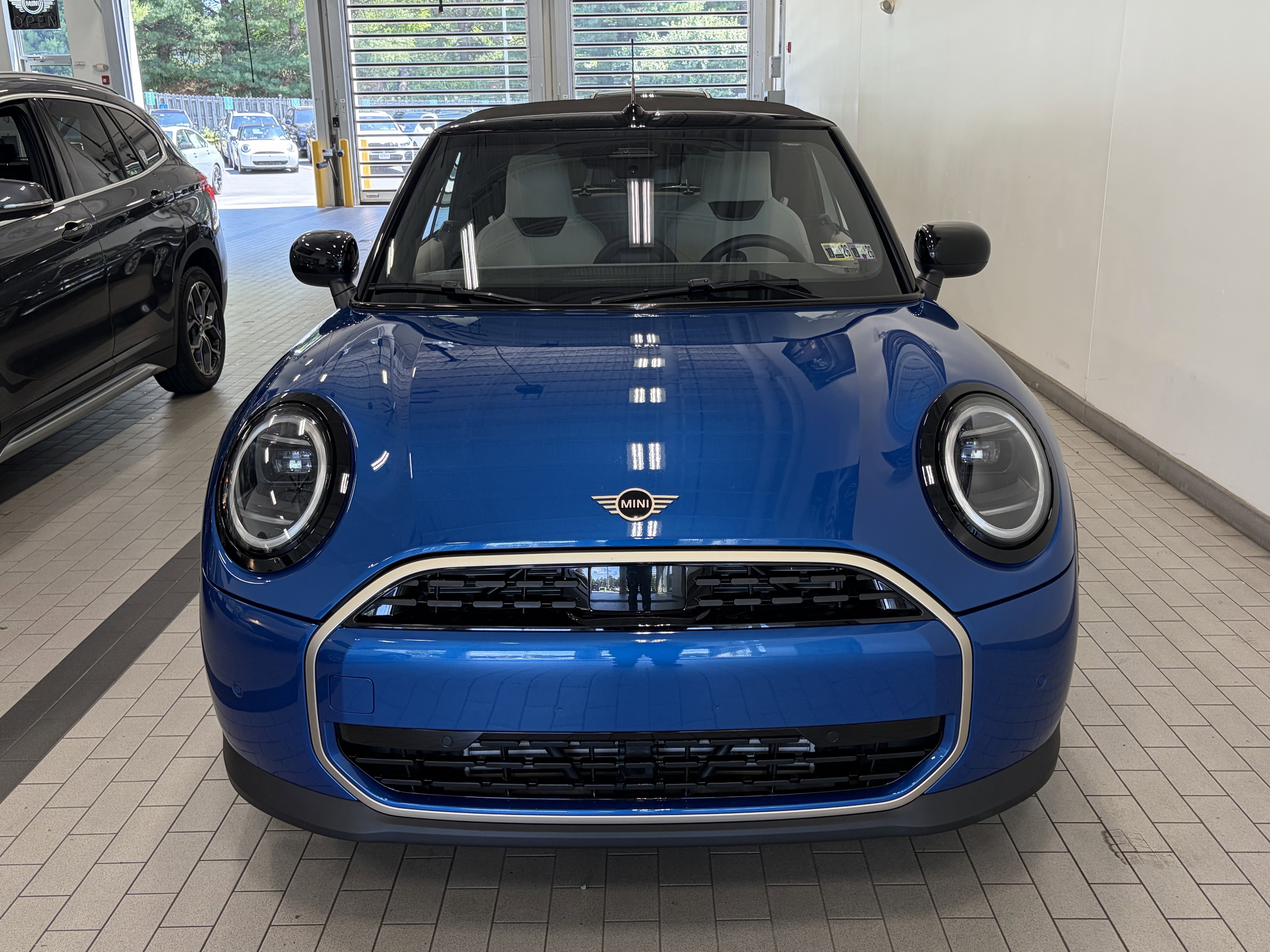 Certified Used 2026 ICY SUNSHINE BLUE MINI Cooper image 2