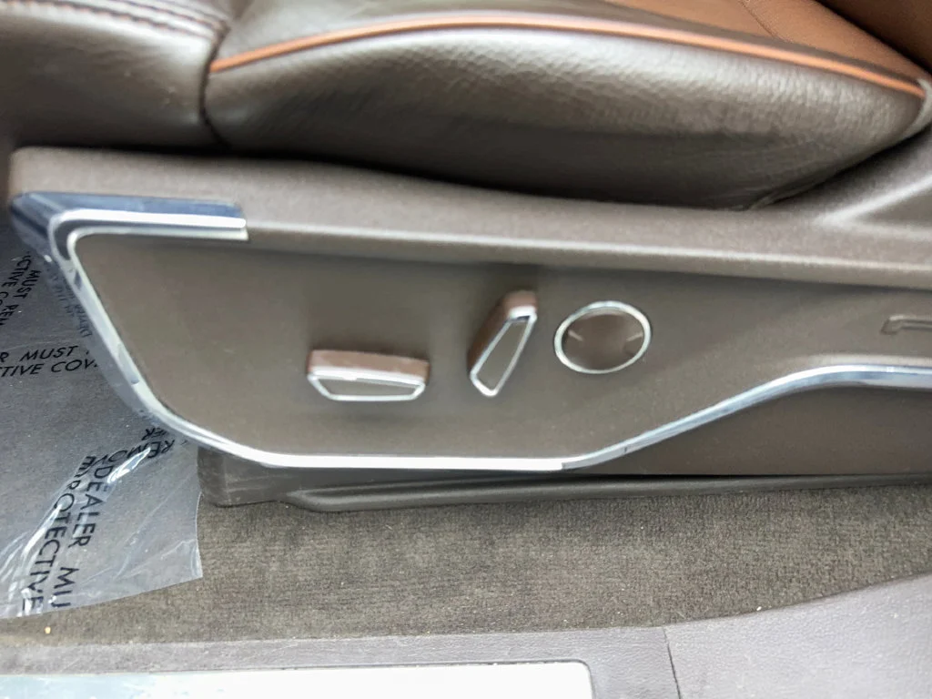 Used 2023  Ford King Ranch image 33