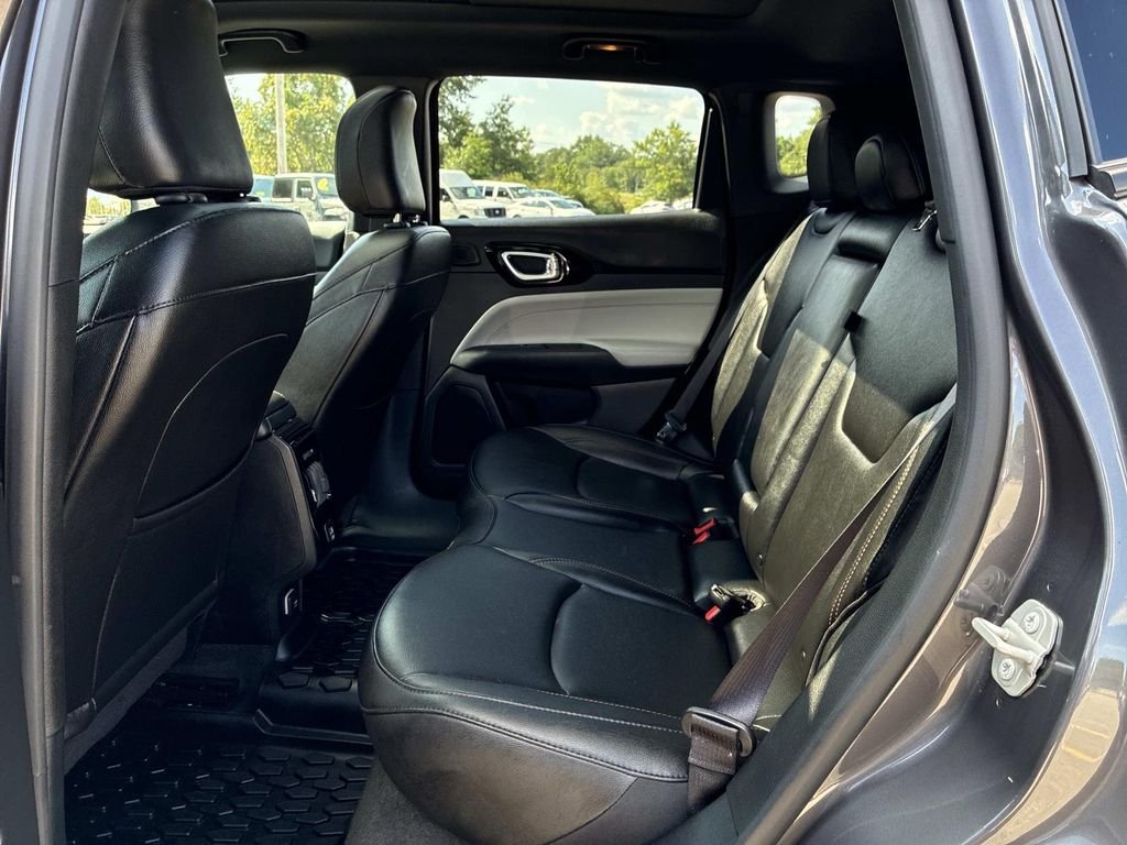 Used 2024 Gray Jeep Limited image 15