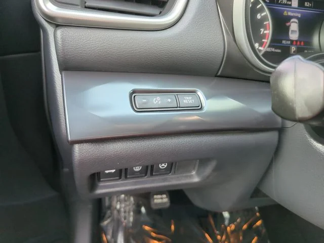Used 2023 Gray Nissan SR image 27