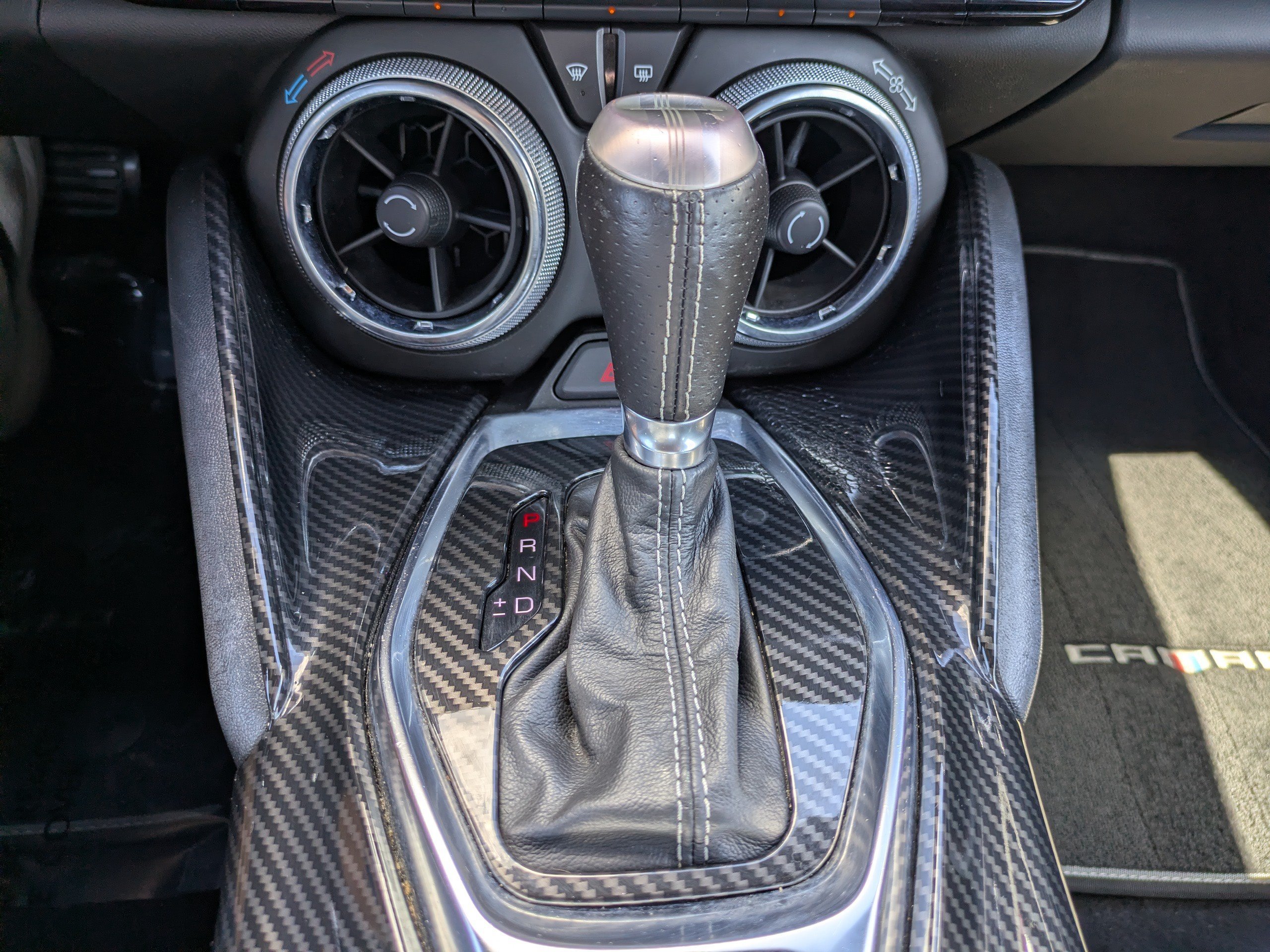 2021 Chevrolet Camaro LT1 - Photo 19
