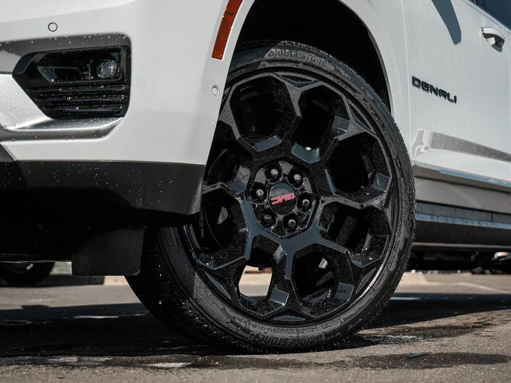 New 2026 Glacier White Tricoat GMC Denali image 5