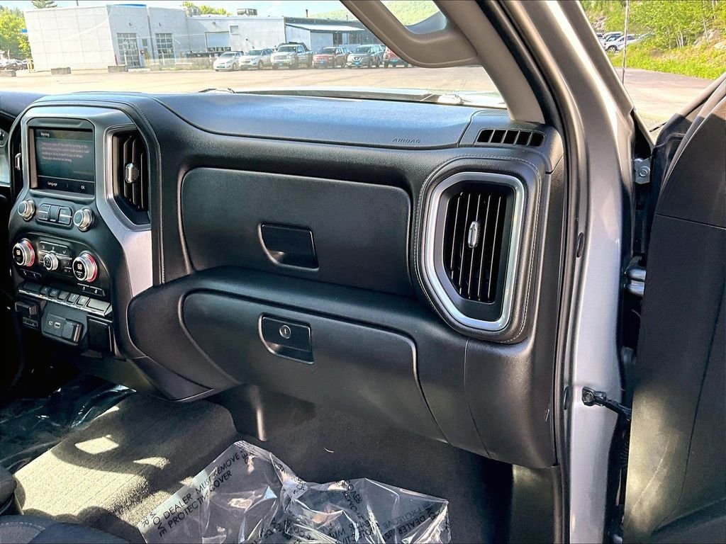 Used 2019 Smokey Quartz Metallic GMC SLE image 13
