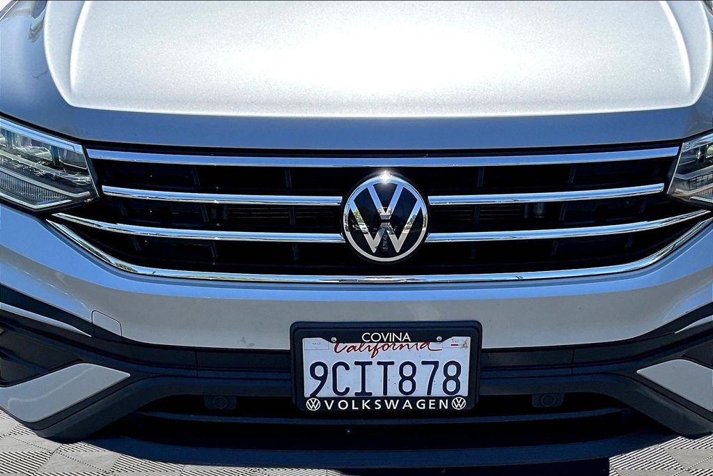 Used 2022 Gray Volkswagen 2.0T S image 31