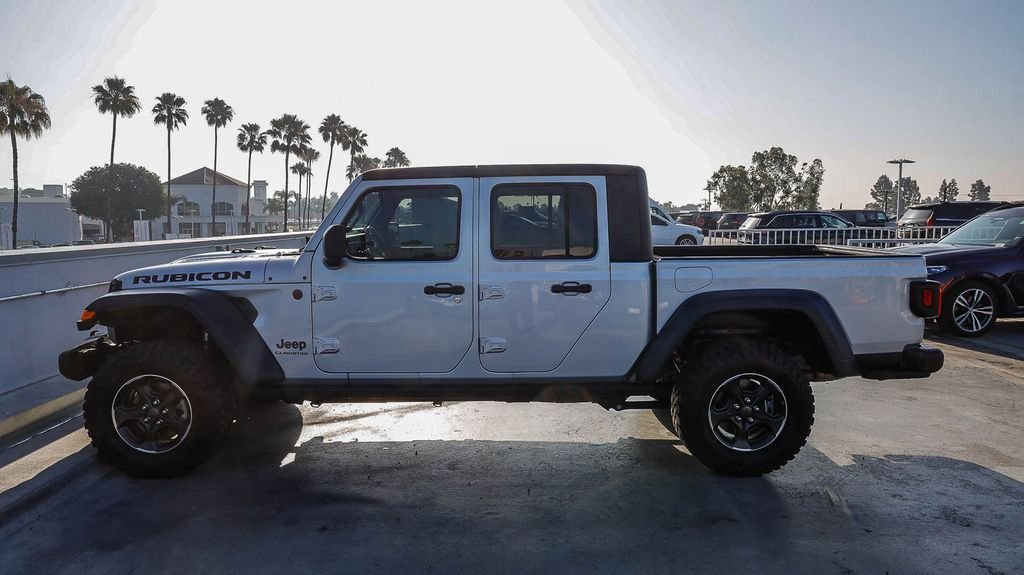 Used 2022 Silver Jeep Rubicon image 14