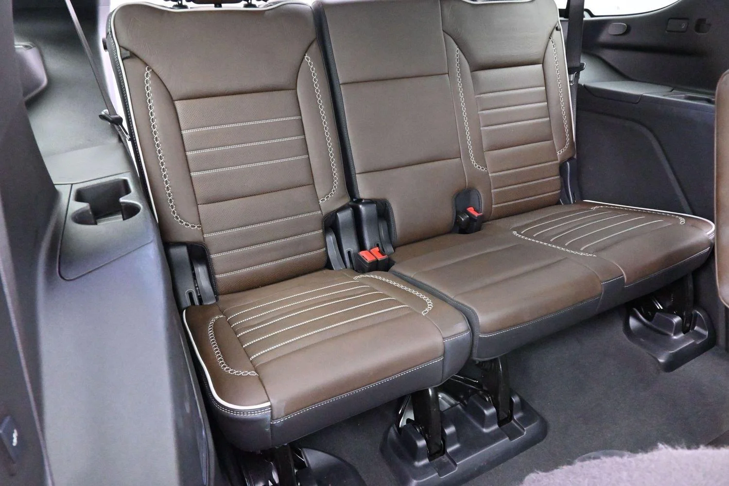 Used 2025 Titanium Rush Metallic GMC Denali Ultimate image 40