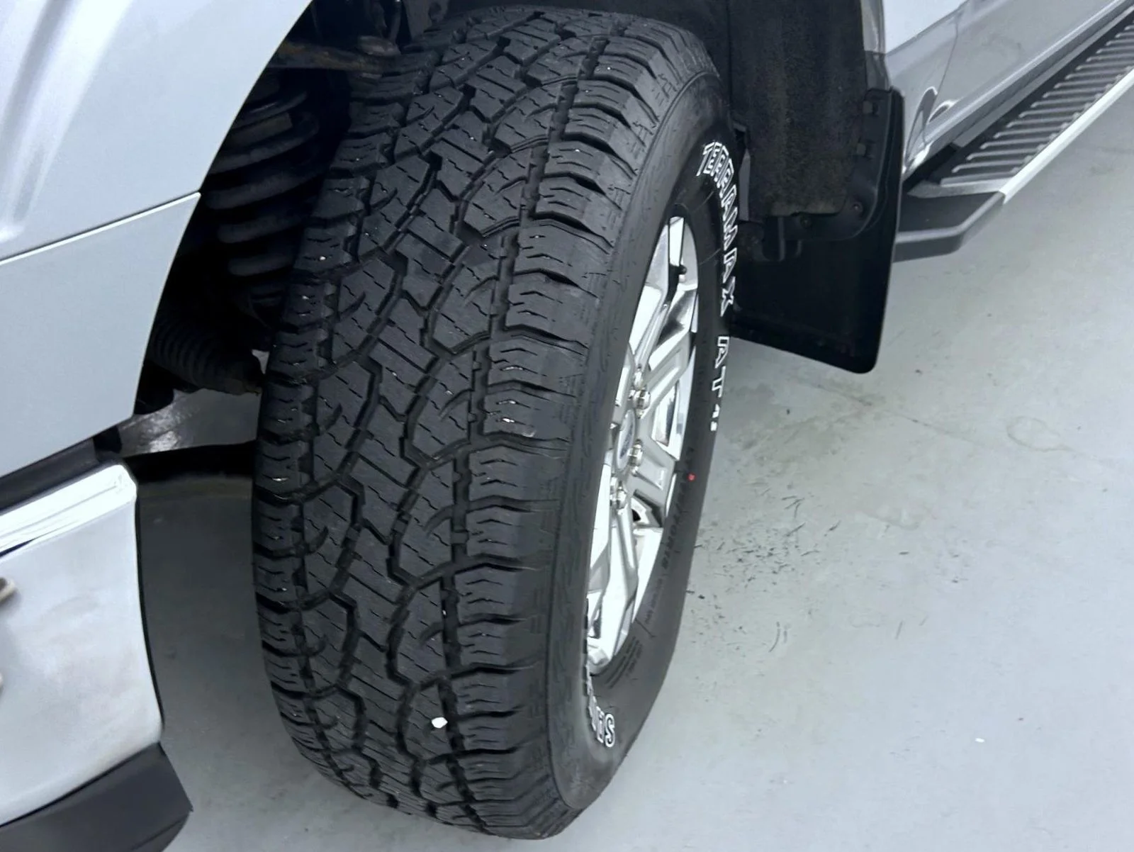 Used 2022 Silver Ford XLT image 24
