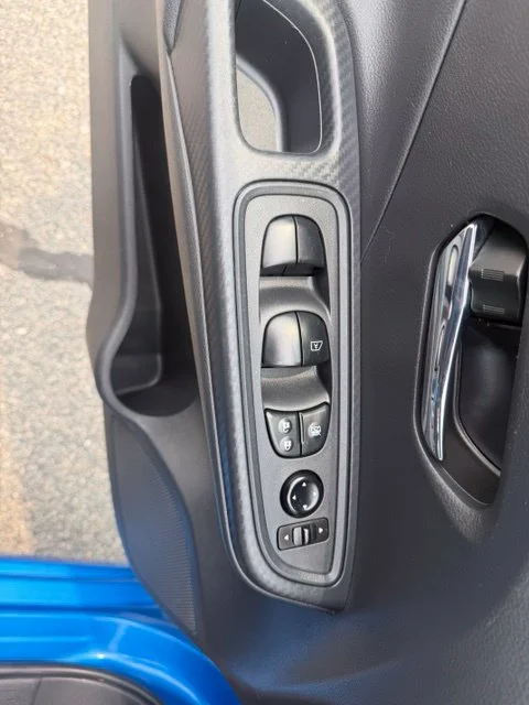 Used 2024 Blue Nissan 1.6 SV image 9
