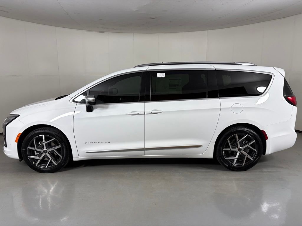 New 2027 Bright White Clear-Coat Exterior Paint Chrysler Pinnacle image 5