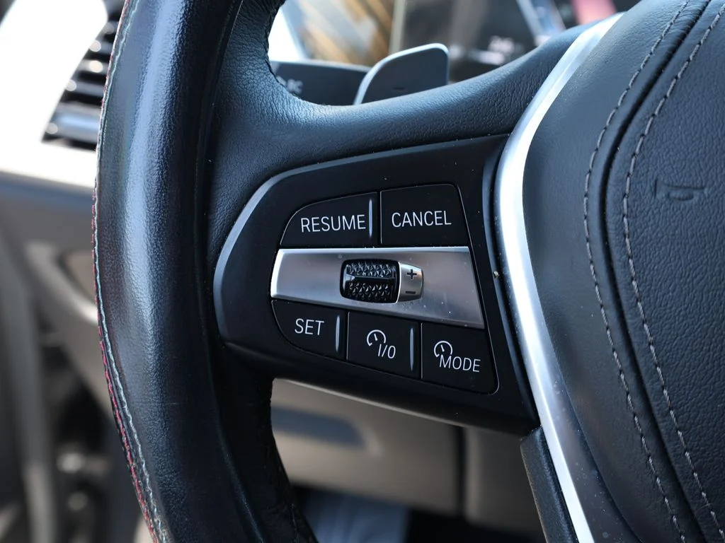 Used 2025 Gray BMW xDrive40i image 39