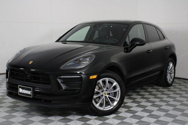 2026 Porsche Macan 