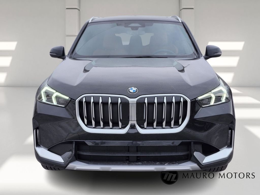 Used 2026 Black BMW xDrive28i image 8