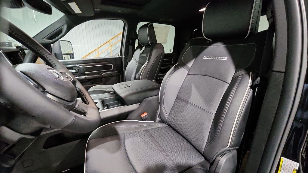 2026 RAM 2500 Laramie - Photo 15