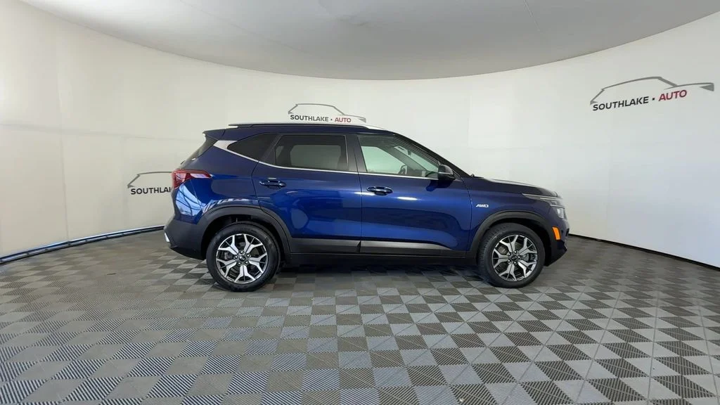 Used 2021 Blue Kia EX image 12