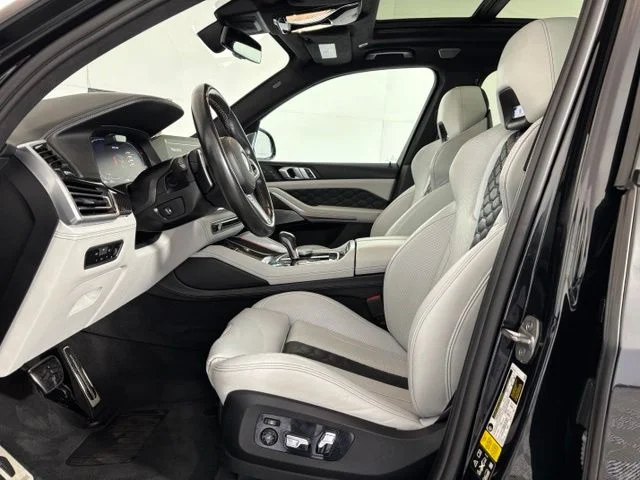 Used 2023 Black Sapphire Metallic BMW Base image 11
