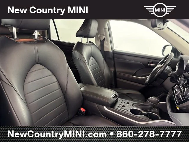 Used 2023 Black Toyota XLE image 28