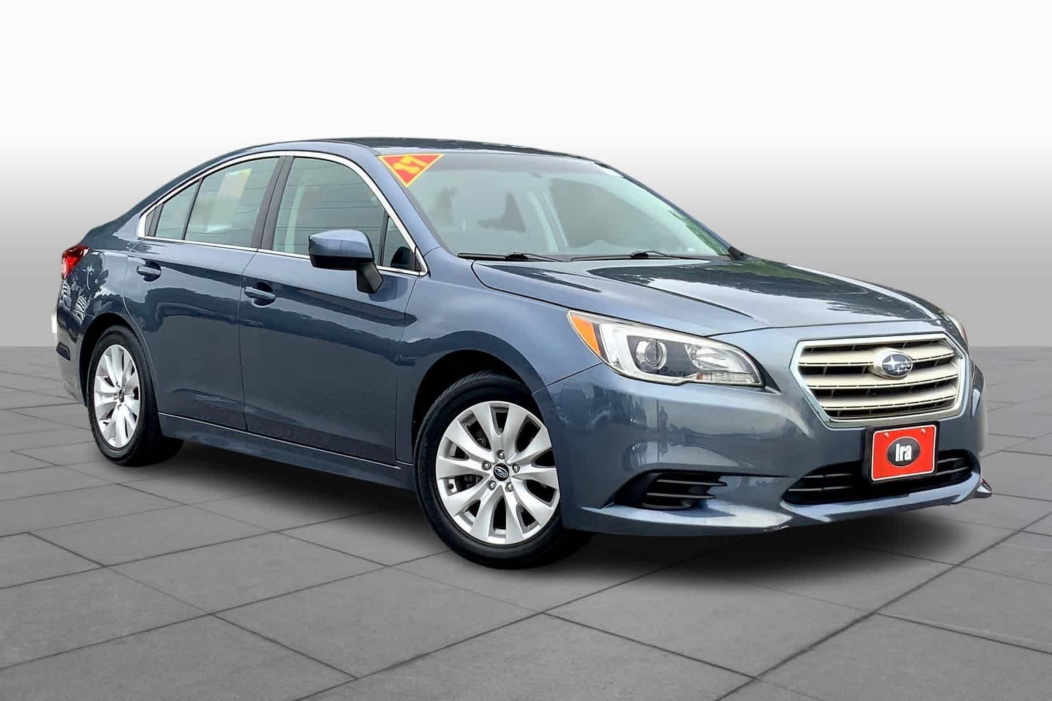 Used 2017 Twilight Blue Metallic Subaru Premium image 3