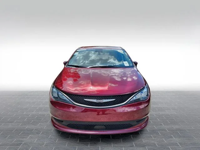 Used 2023 Red Chrysler LX image 2