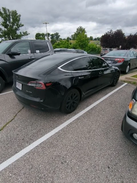Used 2019  Tesla Long Range image 8