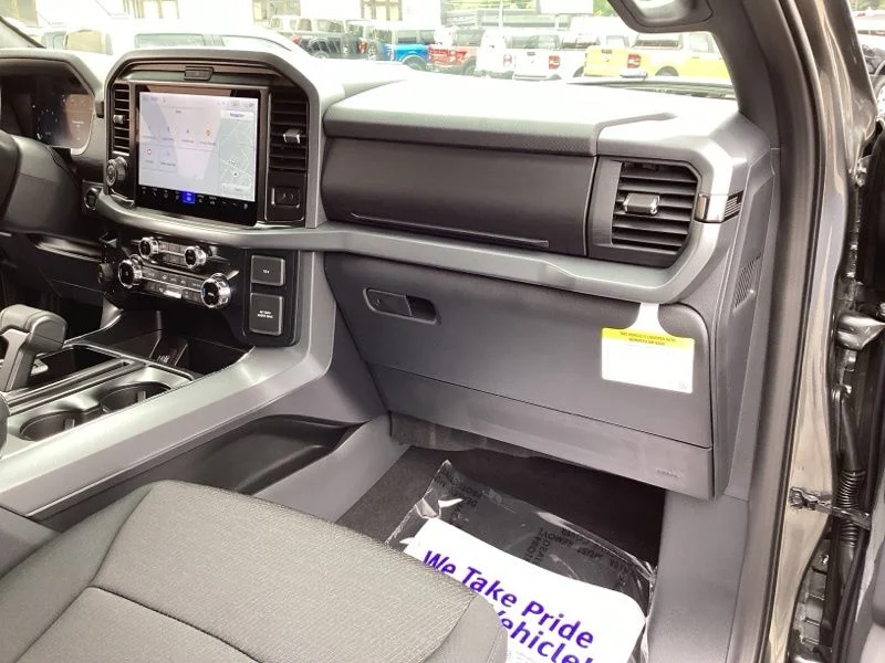 New 2026 Carbonized Gray Metallic Ford XLT image 20