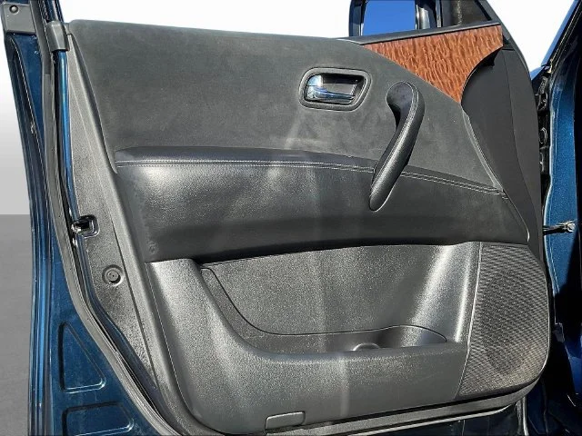 Used 2020 Blue Nissan SV image 22