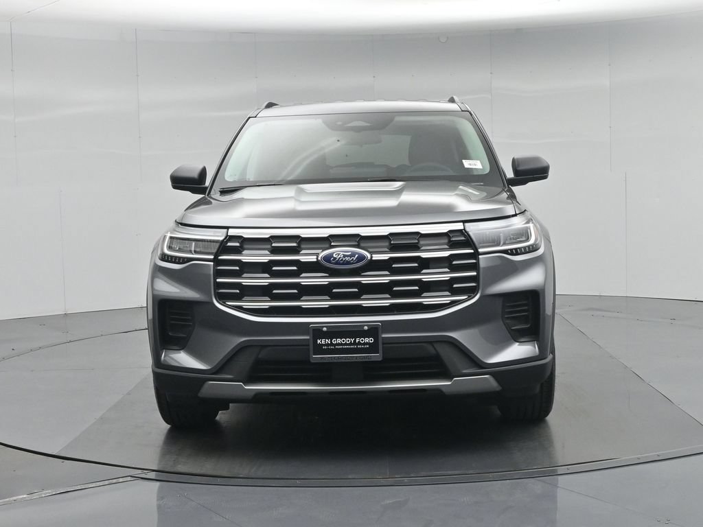 New 2026 Carbonized Gray Metallic Ford Active image 24