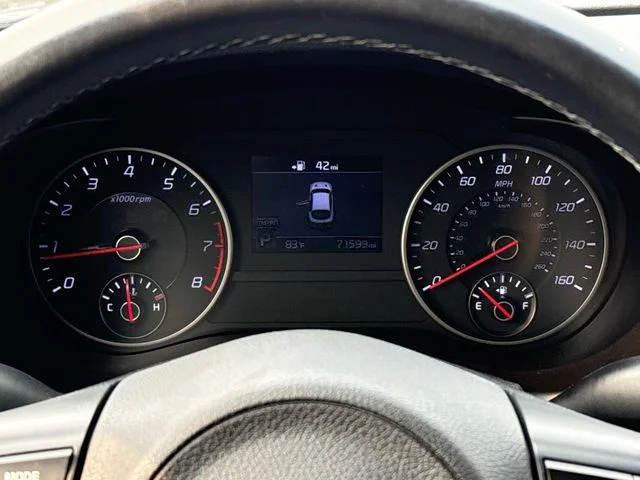 Used 2018 Black Kia  image 23