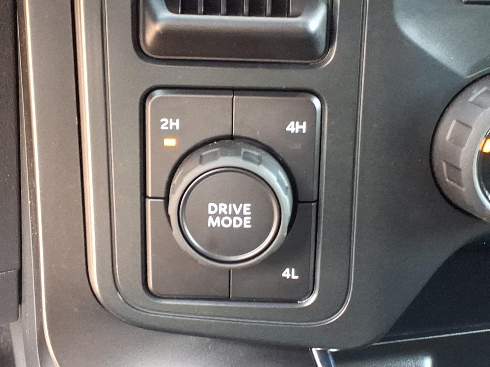 Used 2025 Agate Black Ford STX image 5
