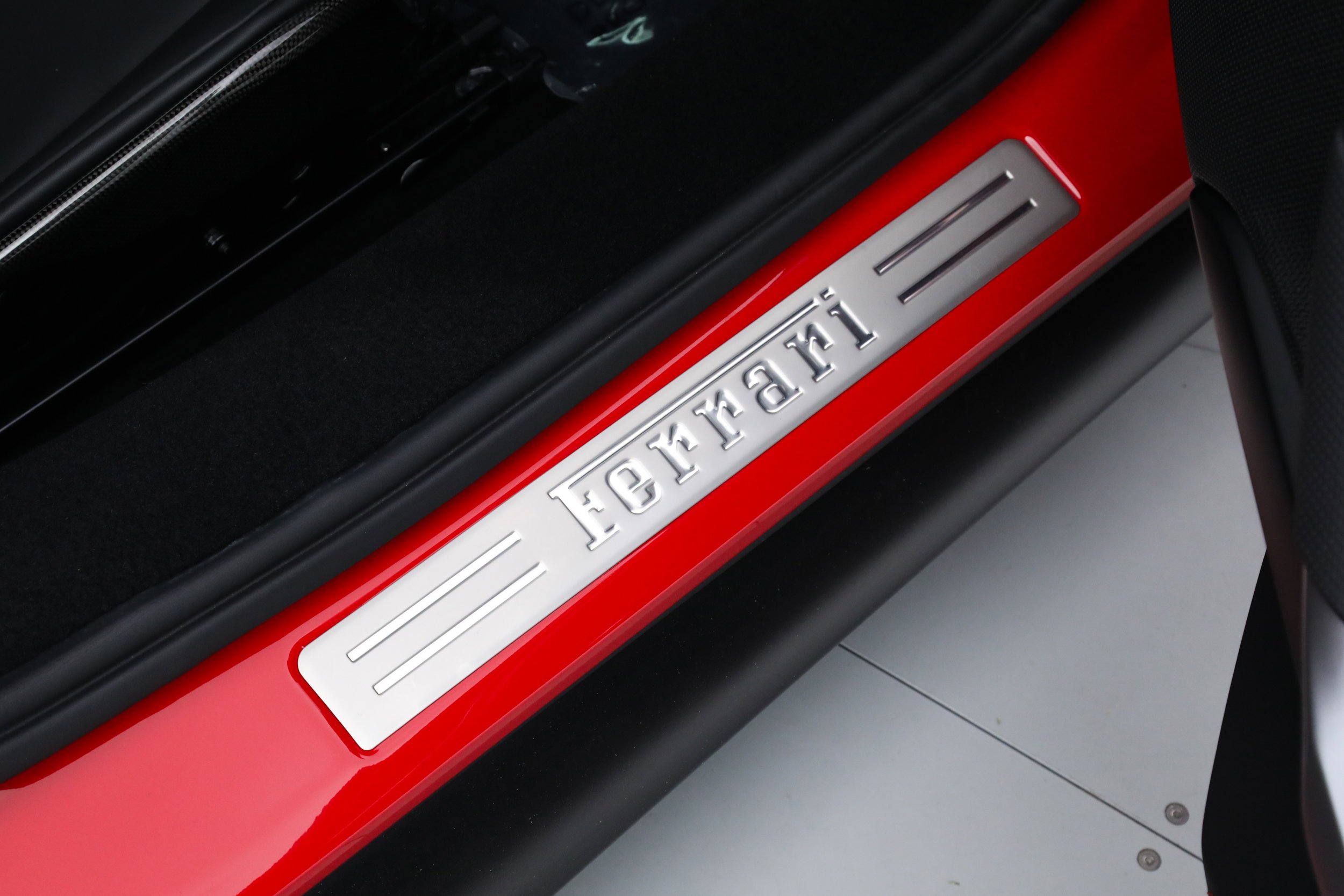 Used 2024 Red Ferrari  image 22