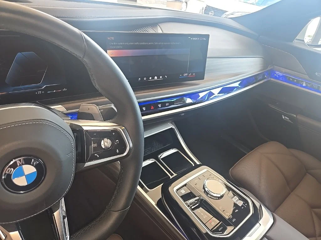 Used 2026 White BMW 740i xDrive image 9