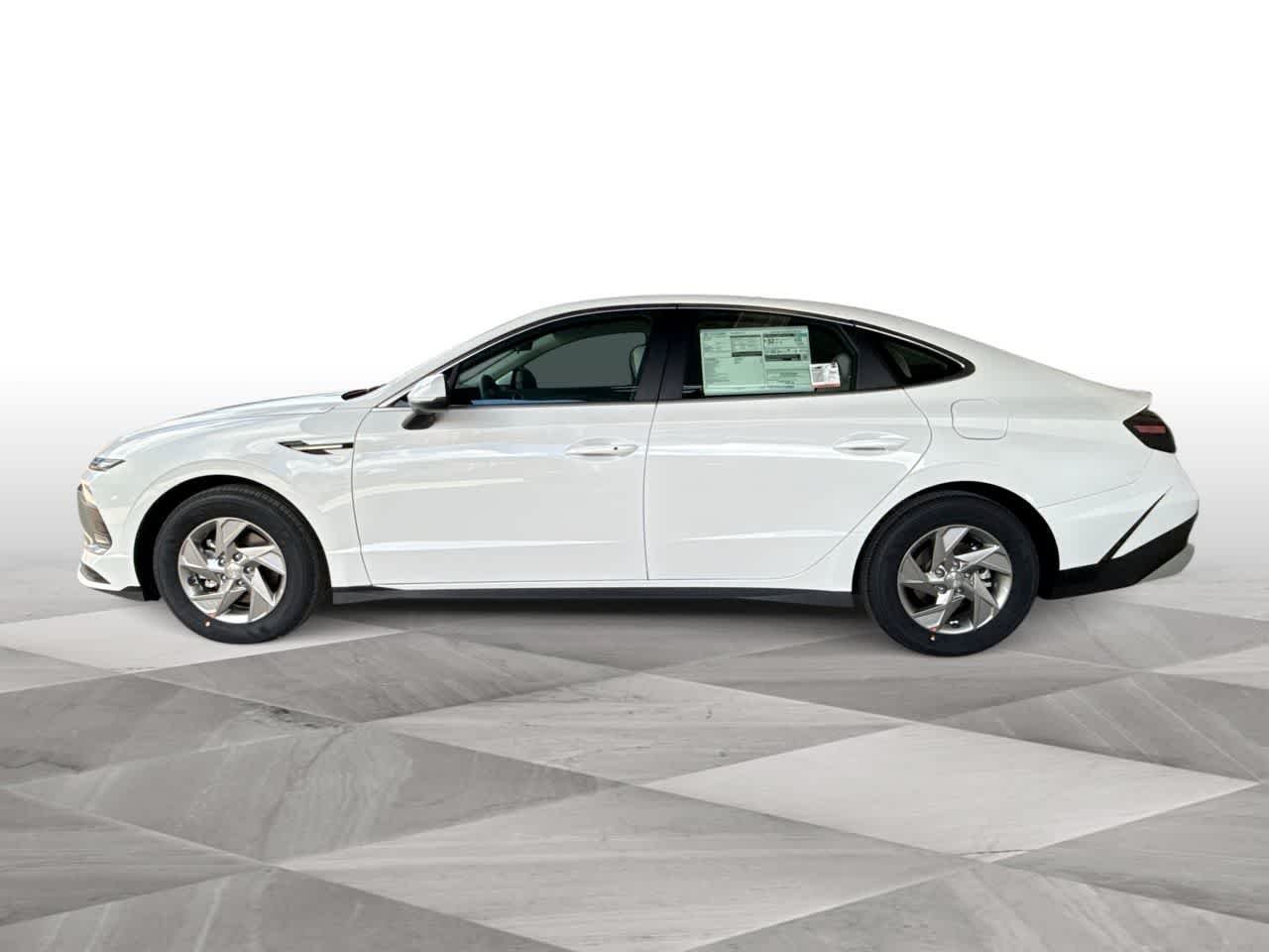New 2026 Serenity White Hyundai SE image 5