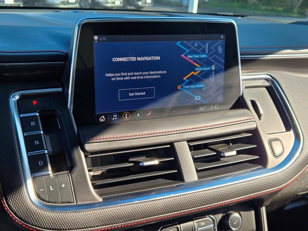 2021 Chevrolet Suburban RST - Photo 29
