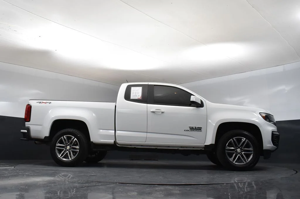 2021 Chevrolet Colorado Work Truck - Photo 31