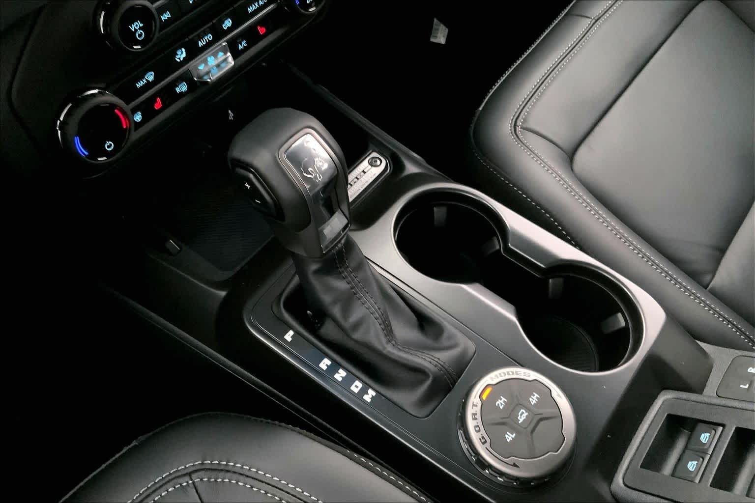 New 2026 Shadow Black Ford Outer Banks® image 5