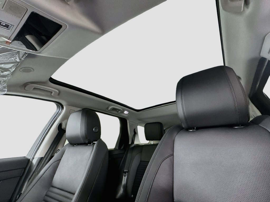 Certified Used 2025 White Land Rover S image 19