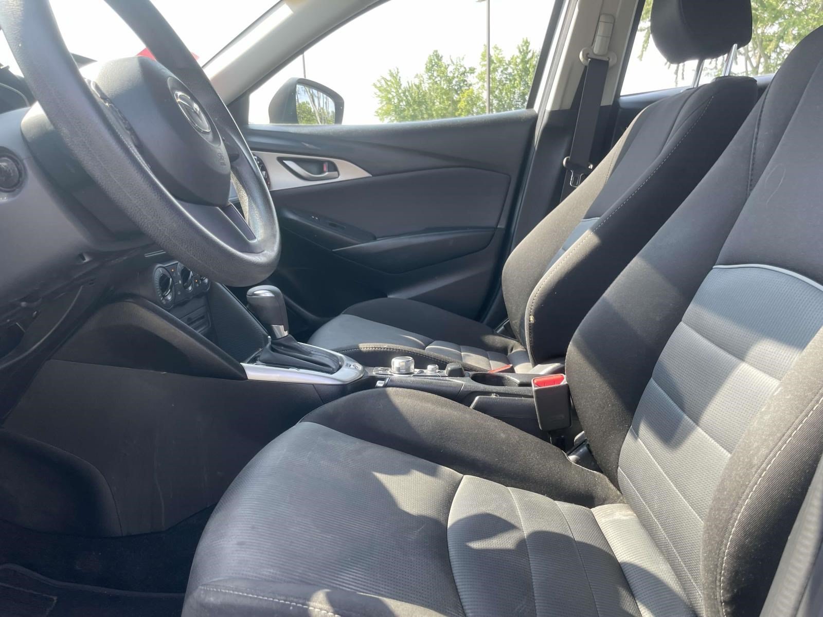Used 2016 Silver Mazda Sport image 13