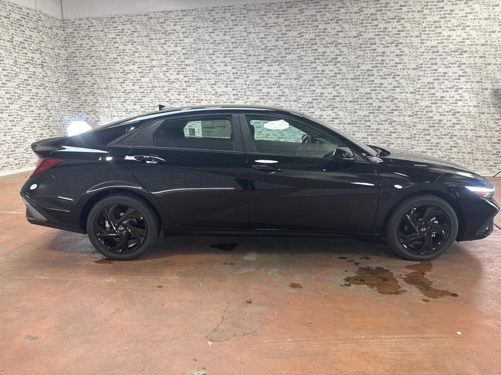 New 2026 Abyss Black Hyundai SEL Sport image 8