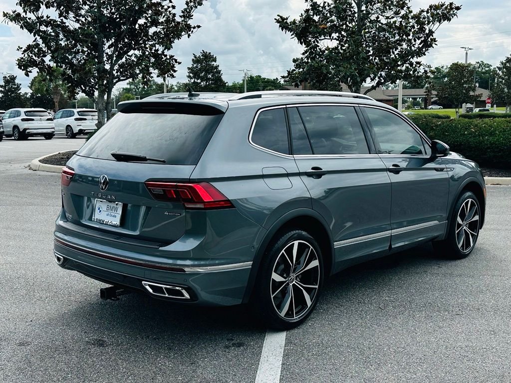 Used 2023 Gray Volkswagen 2.0T SEL R-Line image 5