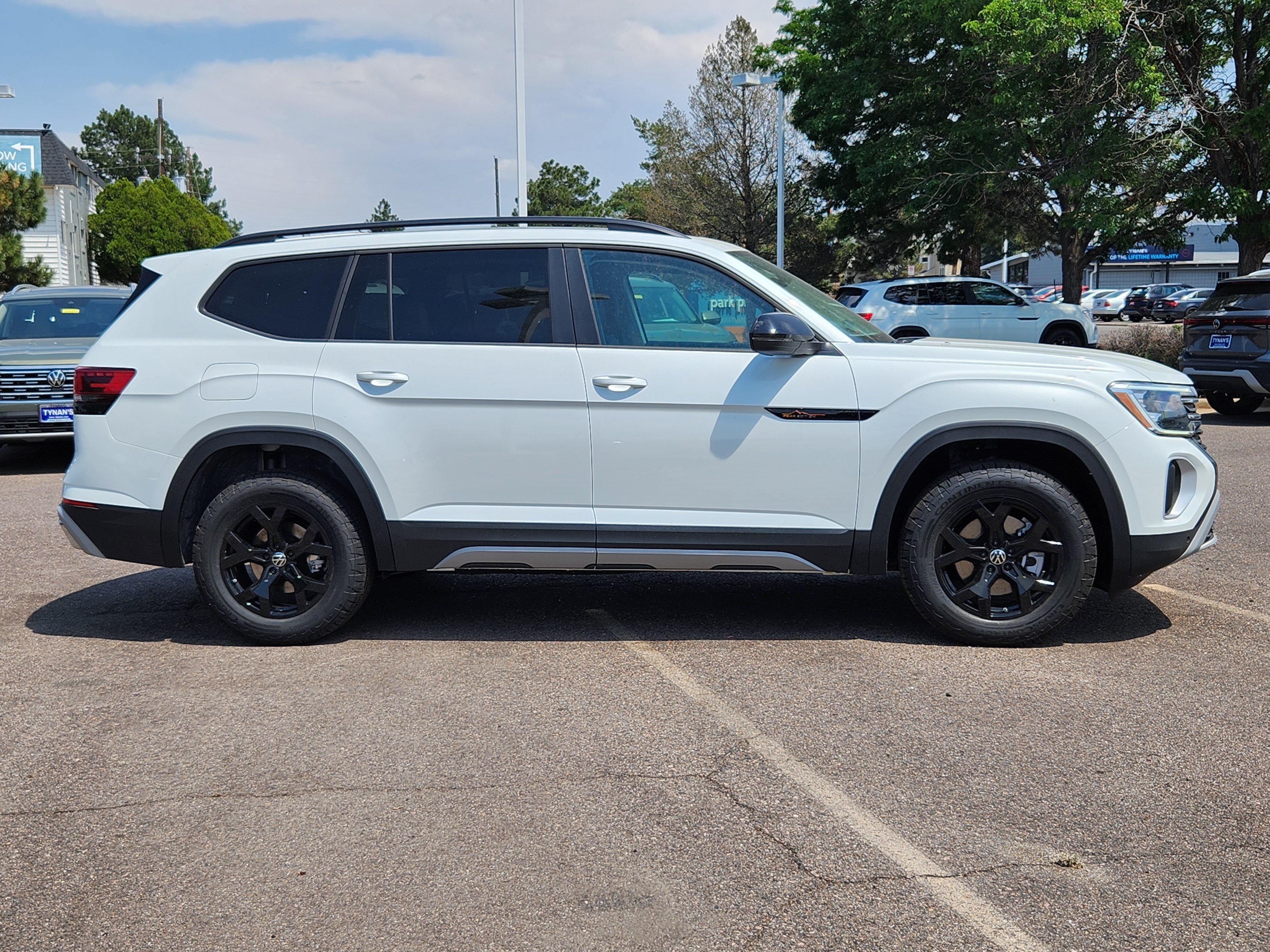 New 2026 White Volkswagen 2.0T Peak Edition image 4