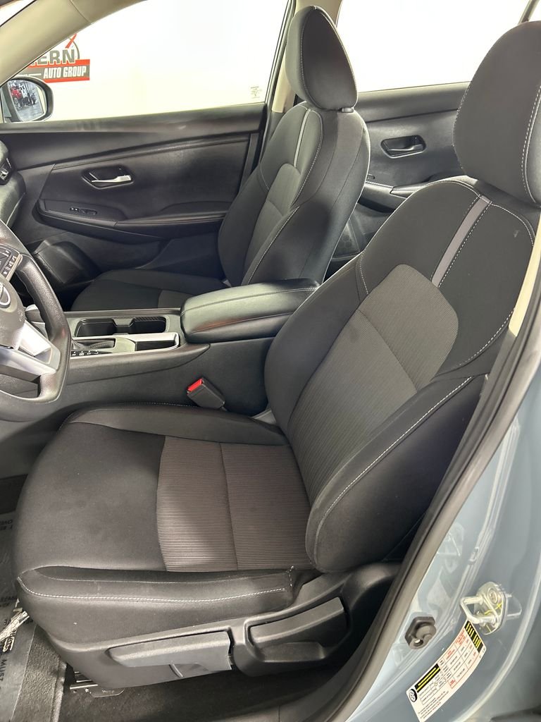 Used 2024 Gray Nissan SV image 12
