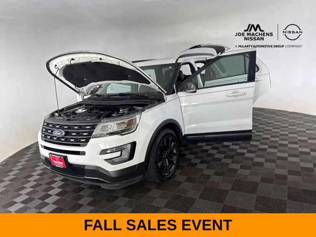 Used 2017 White Ford XLT image 15