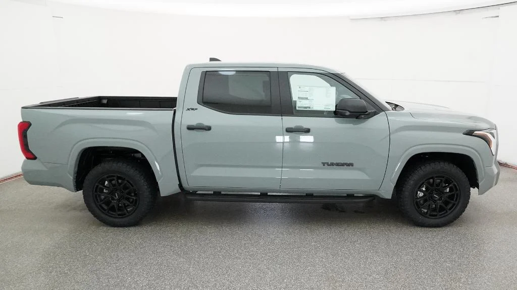 New 2026 Lunar Rock Toyota SR5 image 2